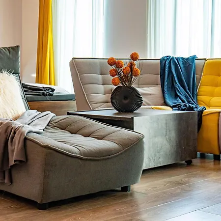 Chic In The Business Area Apartment *